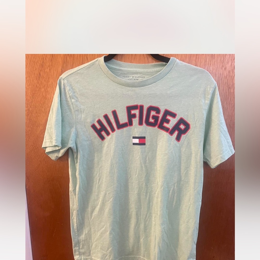 Boys Tommy Hilfiger size large top tee